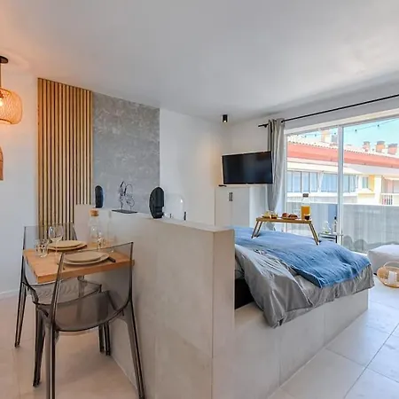 Sea View & Spa Suite: 3Min Beach Fréjus Esterno foto