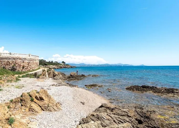 Sea View & Spa Suite: 3Min Beach