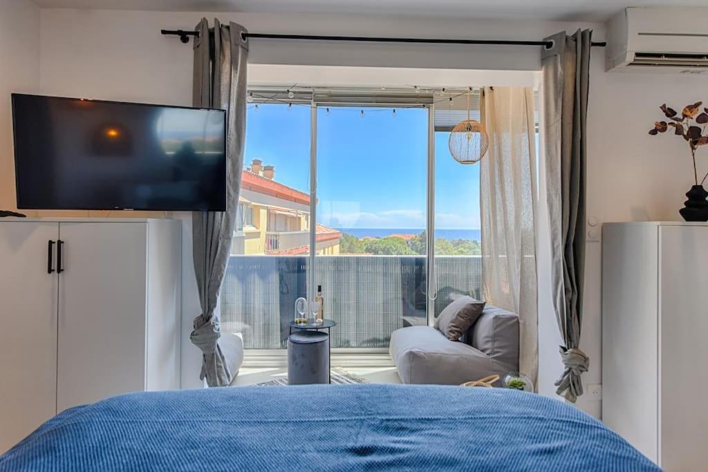 Sea View & Suite: 3min Frejus